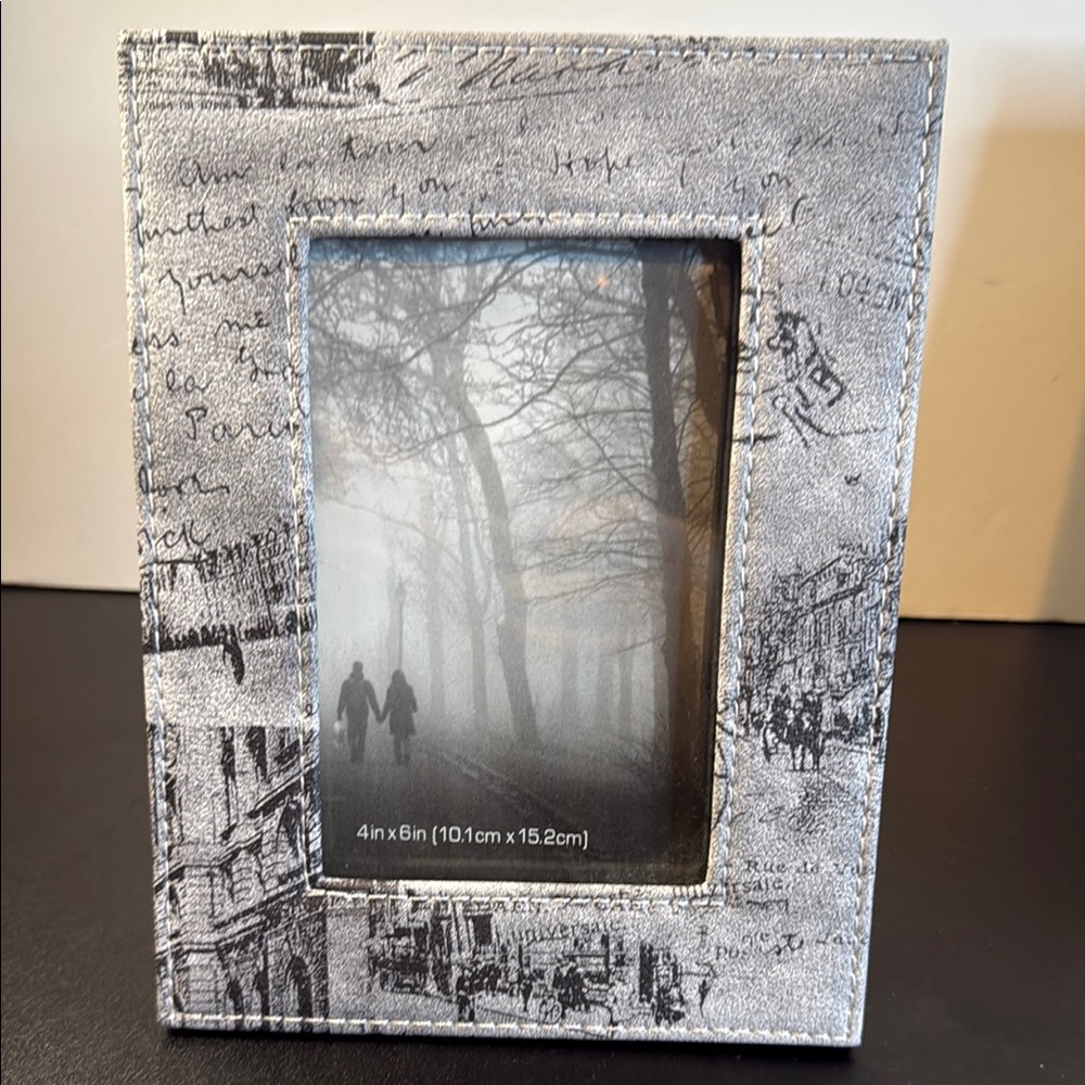 Faux  leather 4 x 6 picture‎ frame city scenes brand new